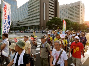 Every Friday night thousands gather to call for an end to nuclear power in Japan. 