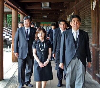 Abe PM during his controversial Yasukuni Shrine visit